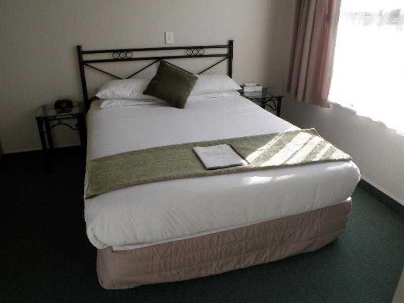 טאורנגה Durham Court Motor Inn מראה חיצוני תמונה