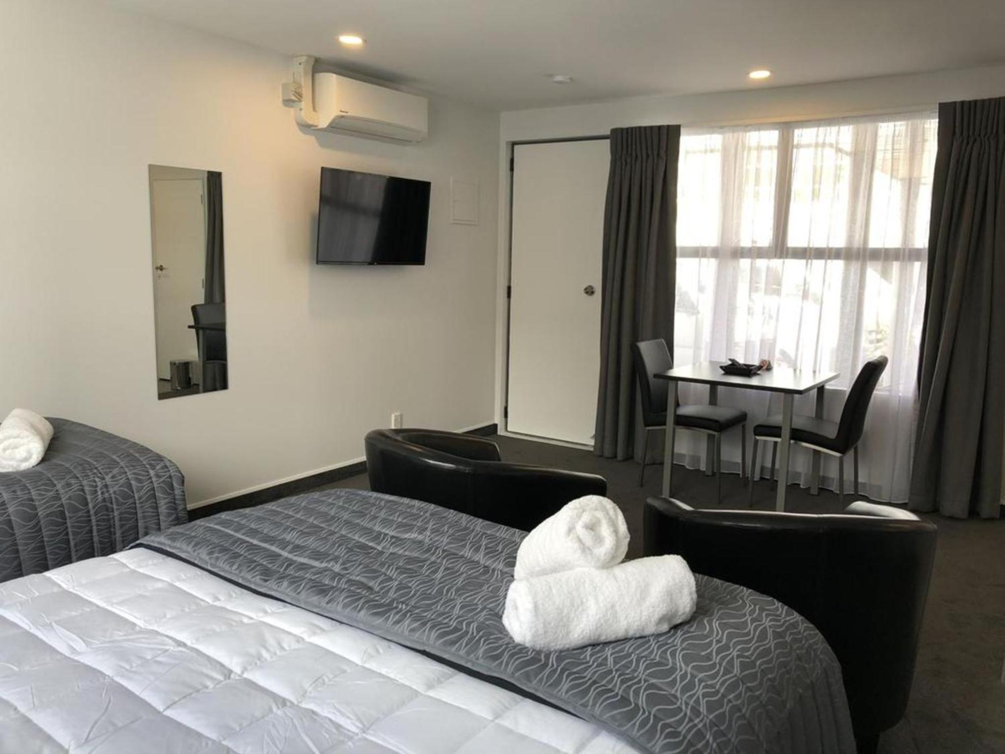 טאורנגה Durham Court Motor Inn מראה חיצוני תמונה
