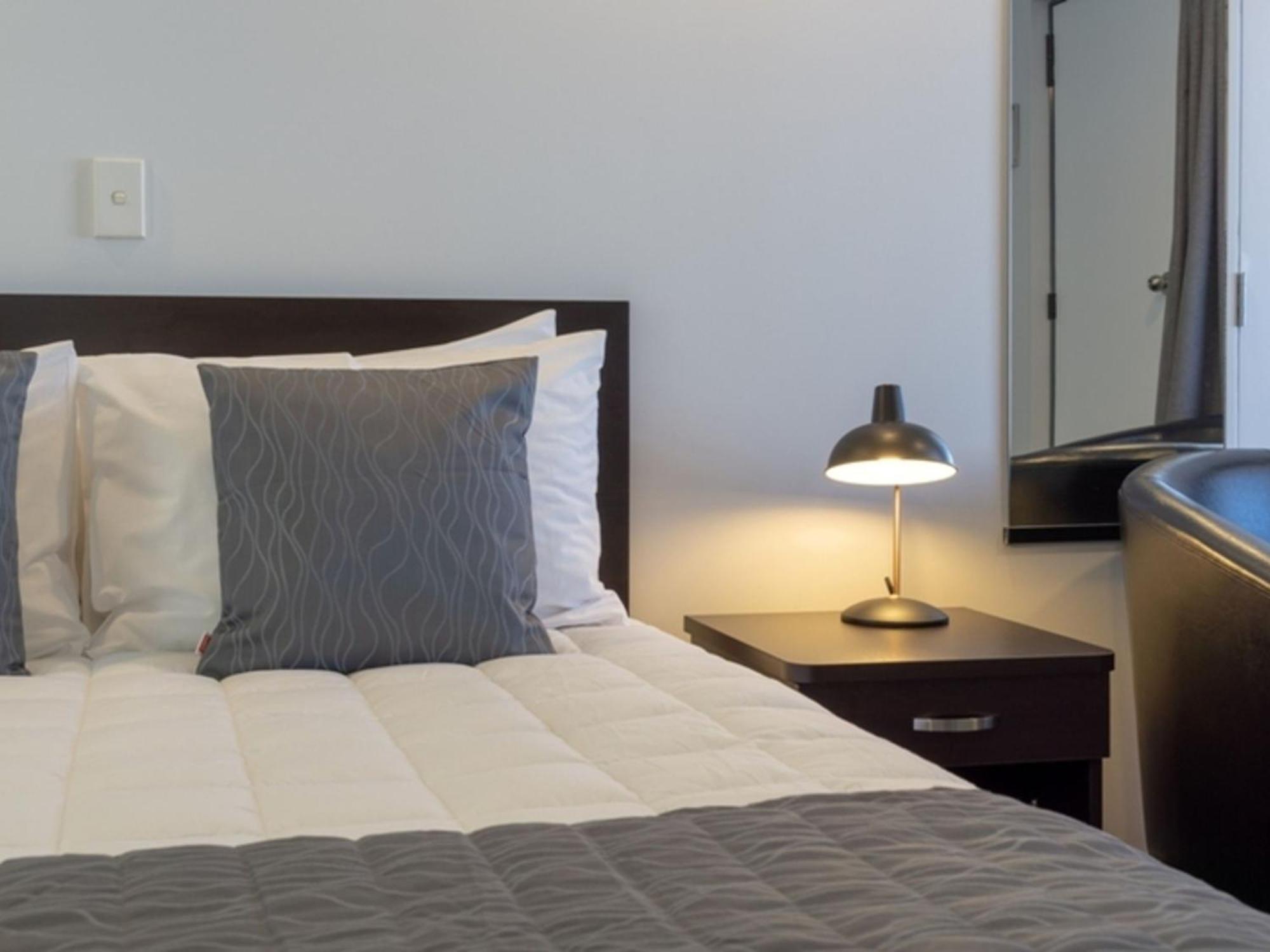 טאורנגה Durham Court Motor Inn חדר תמונה