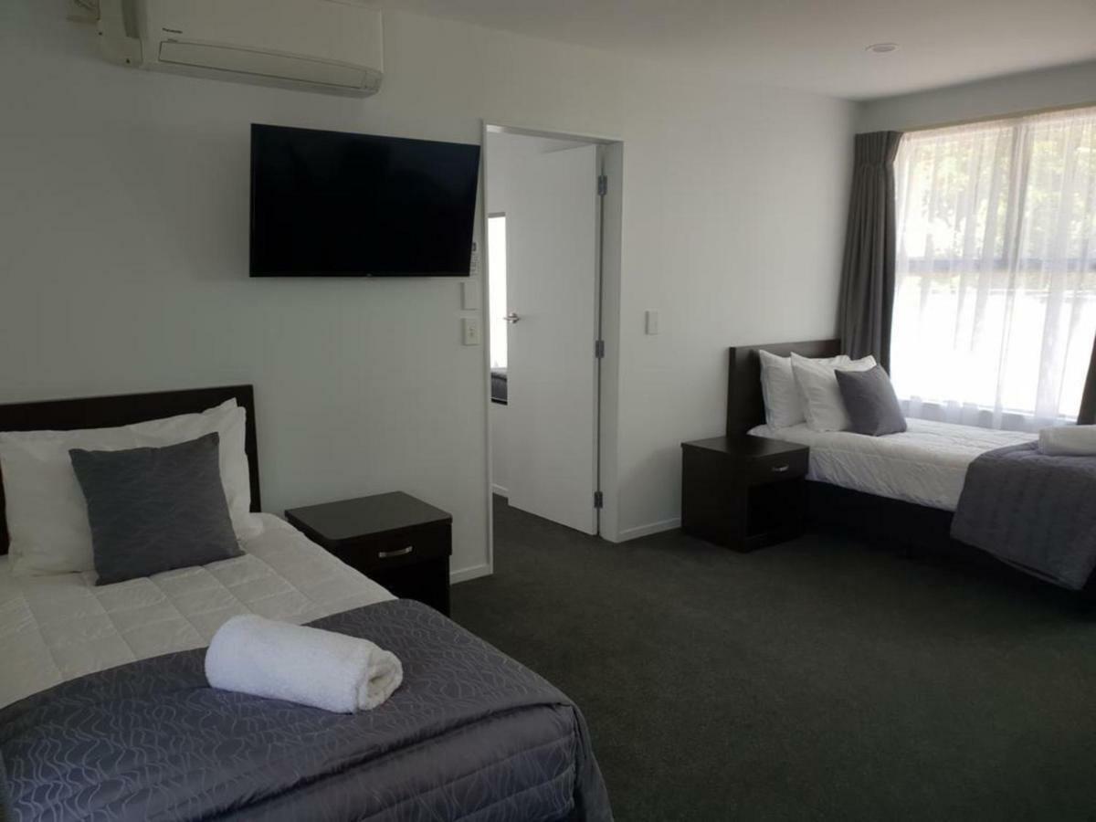 טאורנגה Durham Court Motor Inn מראה חיצוני תמונה