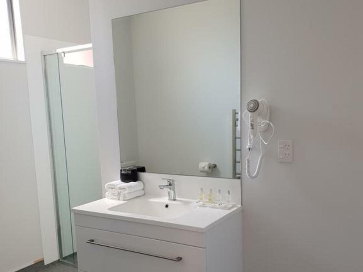 טאורנגה Durham Court Motor Inn מראה חיצוני תמונה
